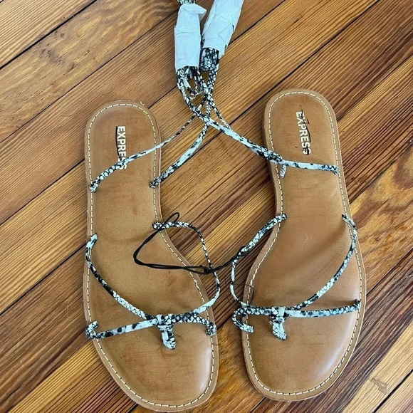 Express Sandals - Picture 2 of 8